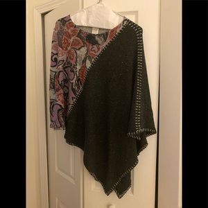 CHICO’S PONCHO